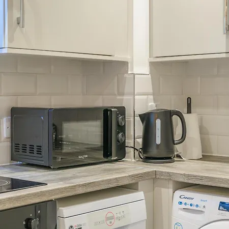 9 Rushbrooke County Cork *