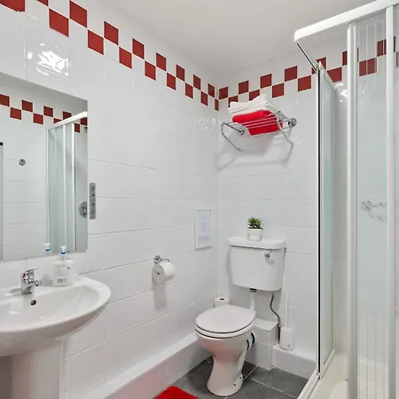 9 Rushbrooke County Cork *