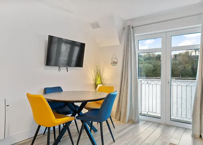 9 Rushbrooke County Cork *